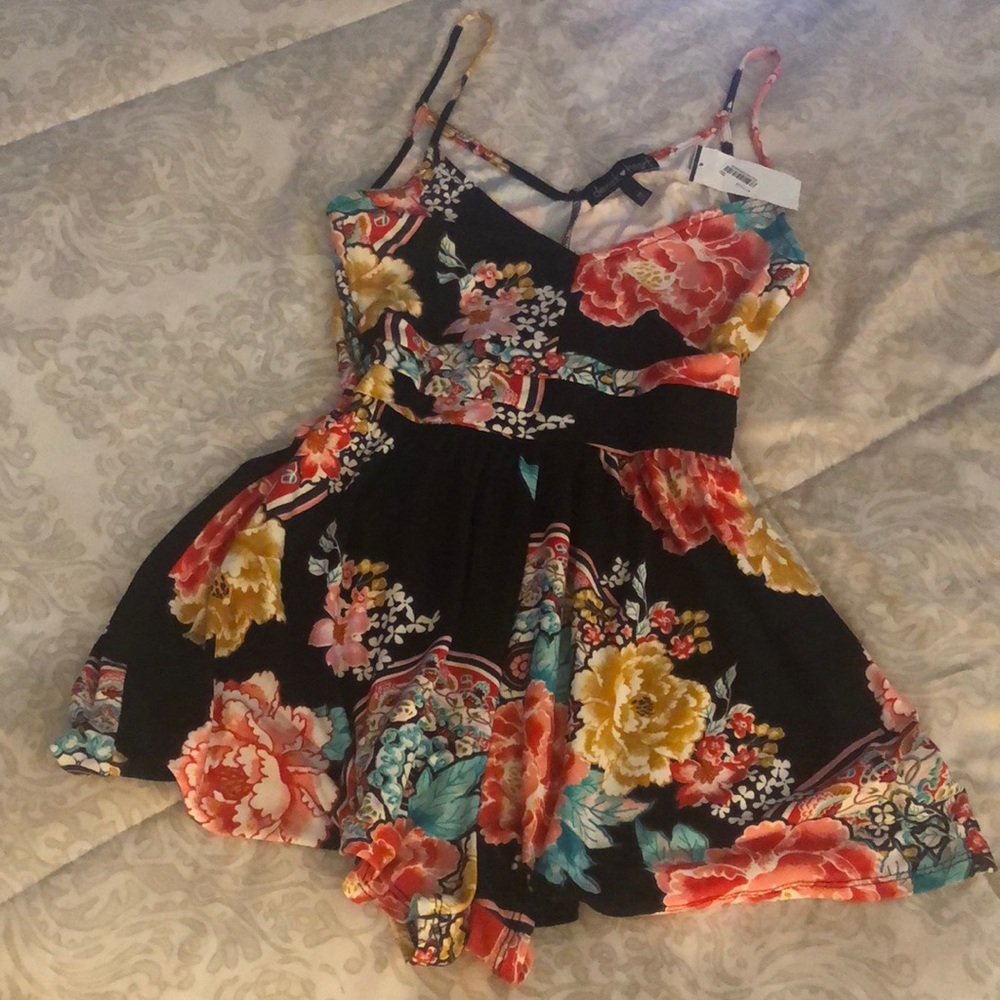 Size M summer Romper